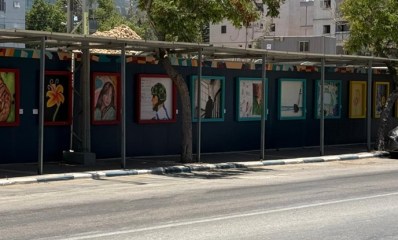 תערוכת ציורי תלמידים באתר בנייה של ICR, צילום באדיבות ICR