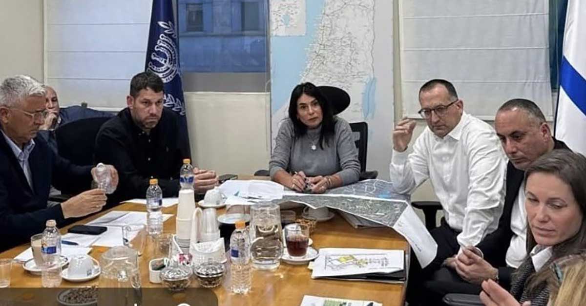 עיריית גבעתיים בישיבה עם שרת התחבורה, מירי רגב, וחברות נתיבי איילון ונת"ע