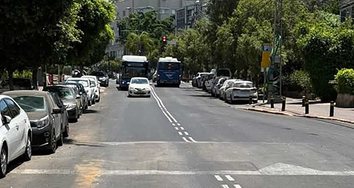 כביש ברחוב כצנלסון