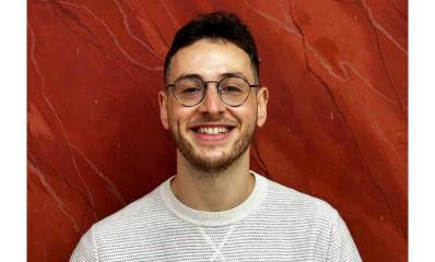 אליעזר לנדו יוביל את בית הספר תלמה ילין. תמונת פלג גוף עליון