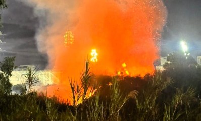 שריפת הקוצים על גדות הירקון. צילום: דוברות כיבוי והצלה