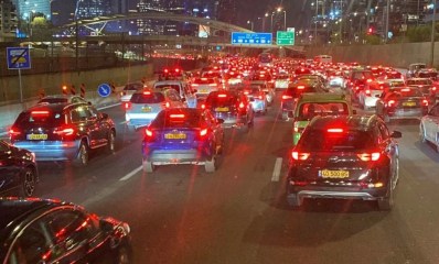 פקק בנתיבי איילון. צילום: המשטרה