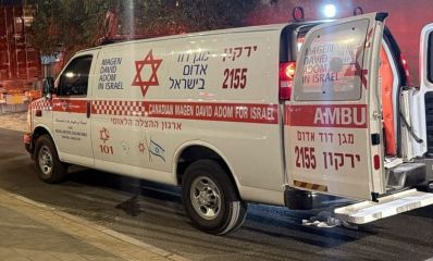 אמבולנס מרחב ירקון בלילה, צילום: מד"א